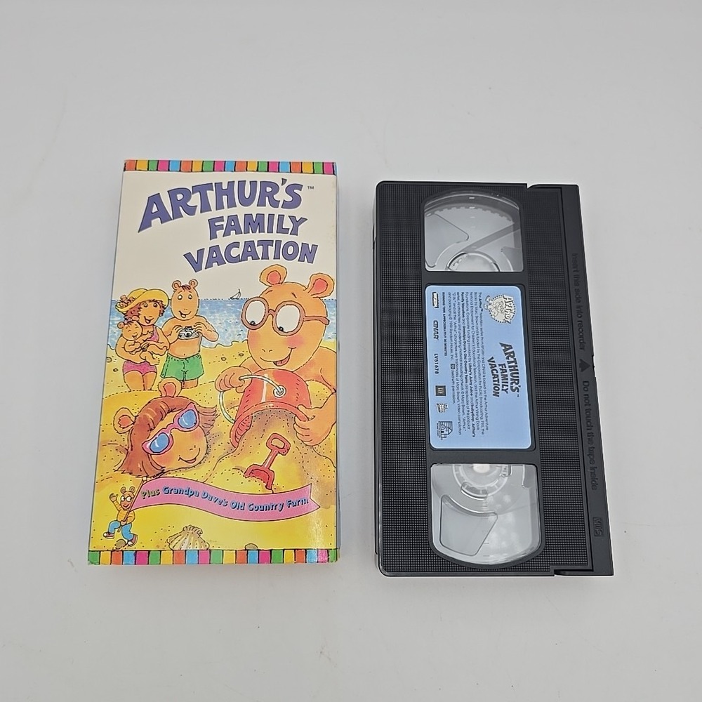 Arthur: Arthur's Family Vacation VHS Tape 1999 PBS Kids Animated Cartoon Show